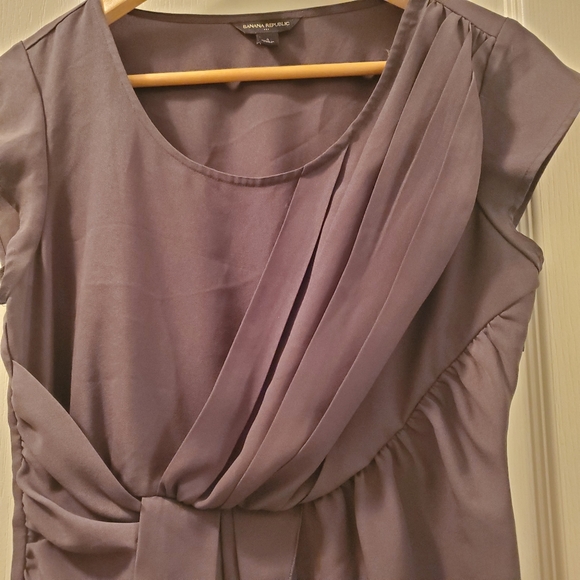 Banana Republic draped grey top - Picture 8 of 9